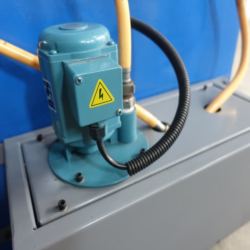 Hete Runner Verwarming Buis Speciale Krimpmachine Hamertype Vierkante rechthoekige elliptische buis Precisie vormgeven en verdichtingsmachine