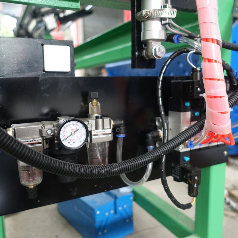 Automatische buiskrimpende postinspectie-toevoermachine Volledig automatische invoer Controle-sorteermachine voor productielijn voor elektrische verwarmingsbuizen